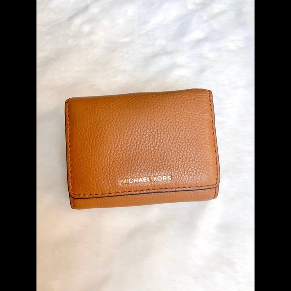 Michael Kors Handbags - Michael Kors Small Wallet
